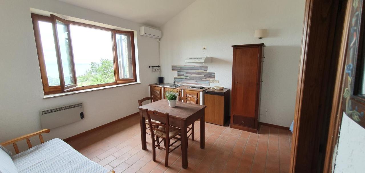 Poloturisticoumbria Rustico Con Piscina Vista Lago Passignano sul Trasimeno Ngoại thất bức ảnh