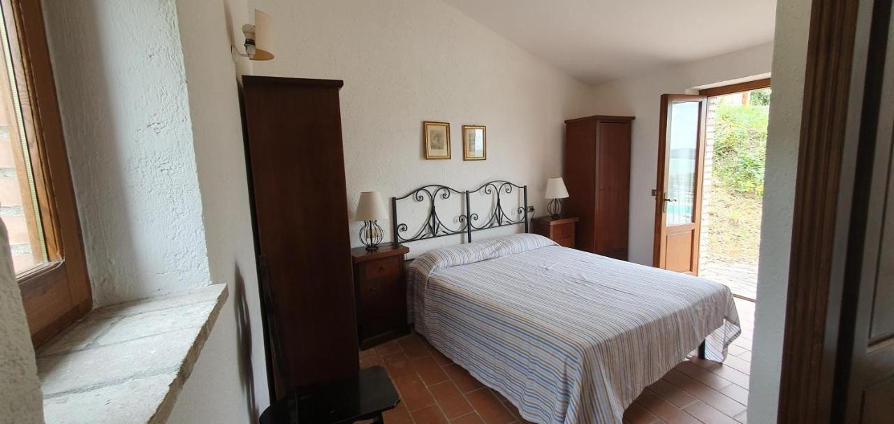 Poloturisticoumbria Rustico Con Piscina Vista Lago Passignano sul Trasimeno Ngoại thất bức ảnh
